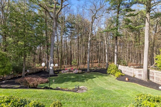 45 Cheever Cir, Andover, MA 01810