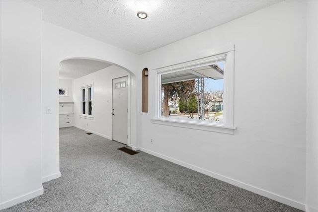 5023 N Lee St, Spokane, WA 99207