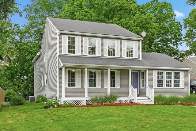 66 Perry Henderson Drive, Framingham, MA 01701