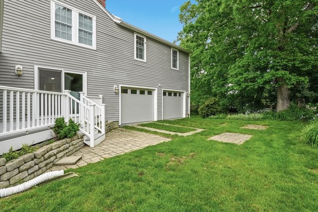 66 Perry Henderson Drive, Framingham, MA 01701
