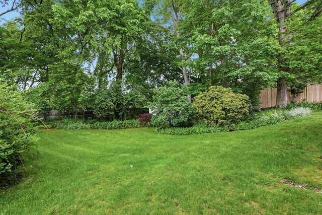 66 Perry Henderson Drive, Framingham, MA 01701