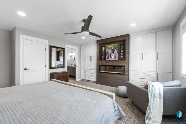 4505 S Southridge Dr Drive, Sioux Falls, SD 57105