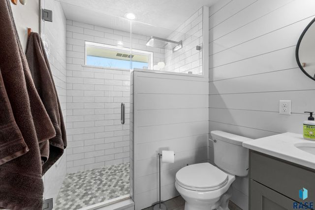 4505 S Southridge Dr Drive, Sioux Falls, SD 57105