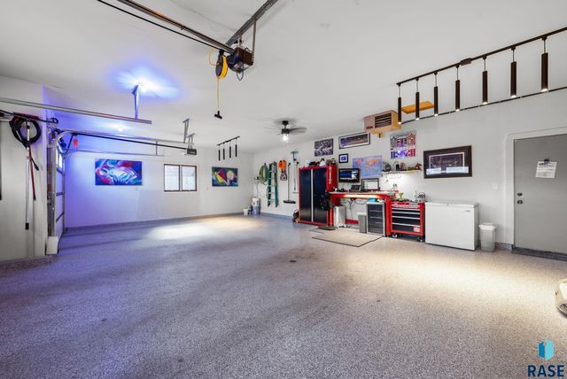 4505 S Southridge Dr Drive, Sioux Falls, SD 57105