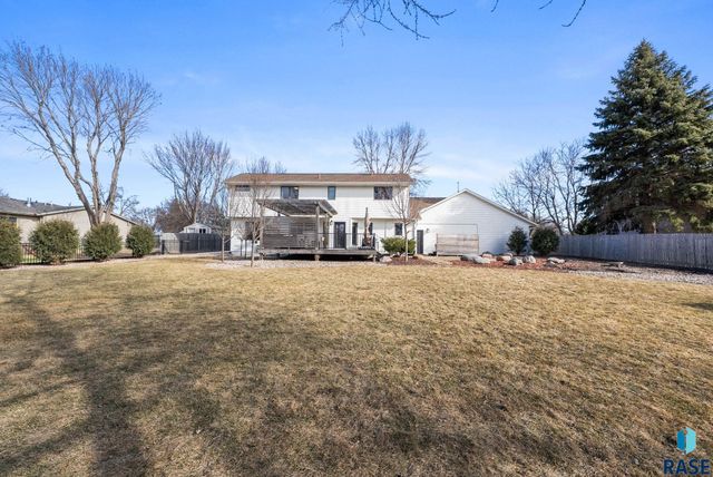 4505 S Southridge Dr Drive, Sioux Falls, SD 57105