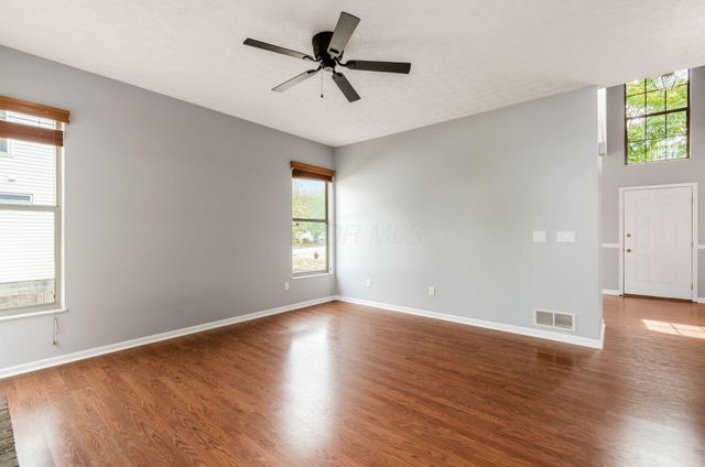 650 Cherry Hill Drive, Pickerington, OH 43147