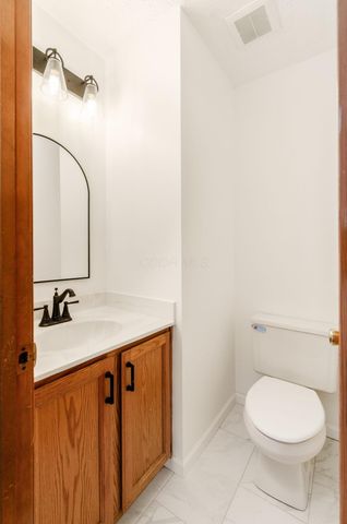 650 Cherry Hill Drive, Pickerington, OH 43147