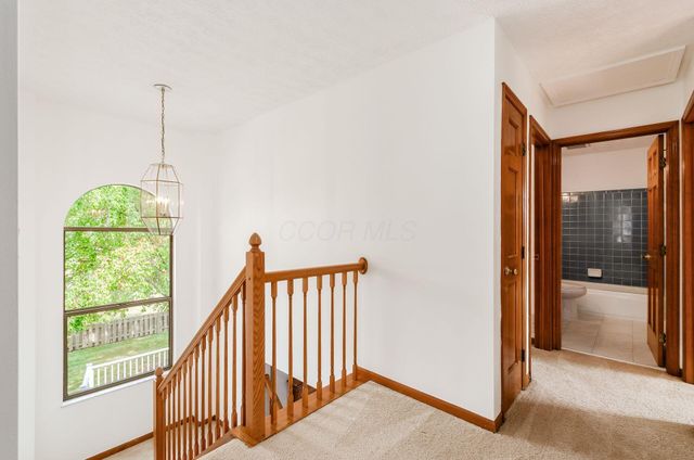 650 Cherry Hill Drive, Pickerington, OH 43147