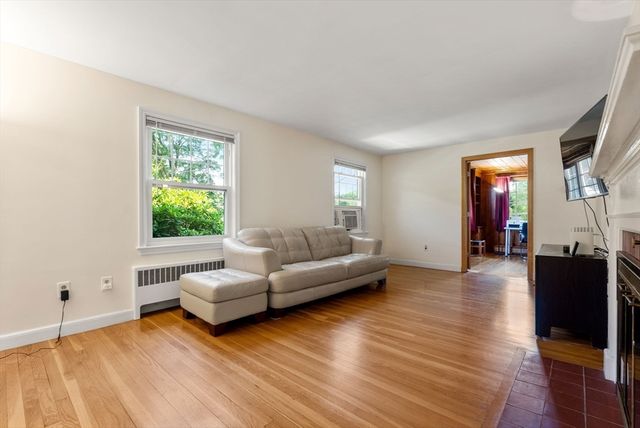 6 Chute Rd, Dedham, MA 02026