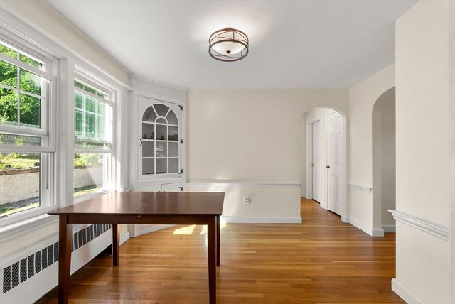 6 Chute Rd, Dedham, MA 02026