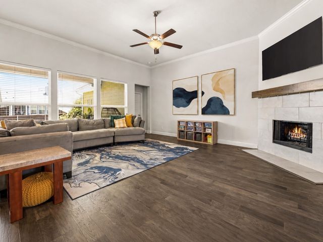 6912 Capella Park Avenue, Dallas, TX 75236
