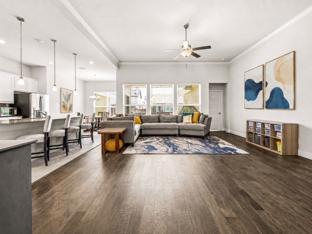 6912 Capella Park Avenue, Dallas, TX 75236