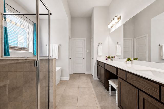 6912 Capella Park Avenue, Dallas, TX 75236