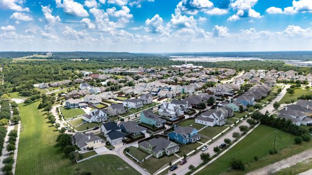 6912 Capella Park Avenue, Dallas, TX 75236