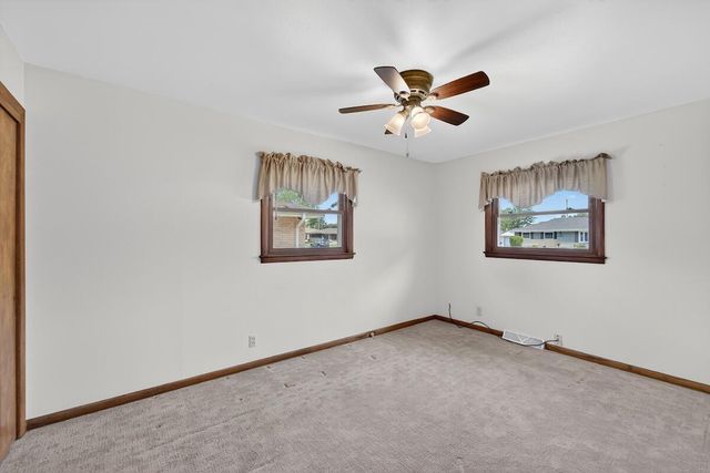 1505 Mackinac AVENUE, South Milwaukee, WI 53172