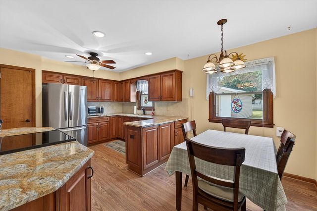 1505 Mackinac AVENUE, South Milwaukee, WI 53172