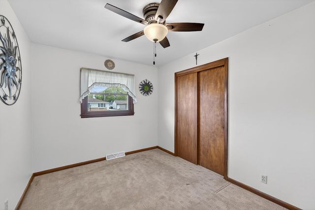 1505 Mackinac AVENUE, South Milwaukee, WI 53172