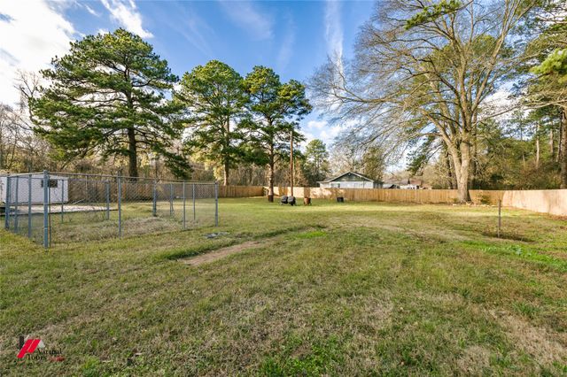 2040 Mccutcheon Avenue, Shreveport, LA 71108