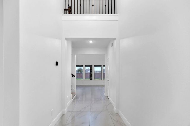 8922 Granary Gate Lane, Richmond, TX 77407