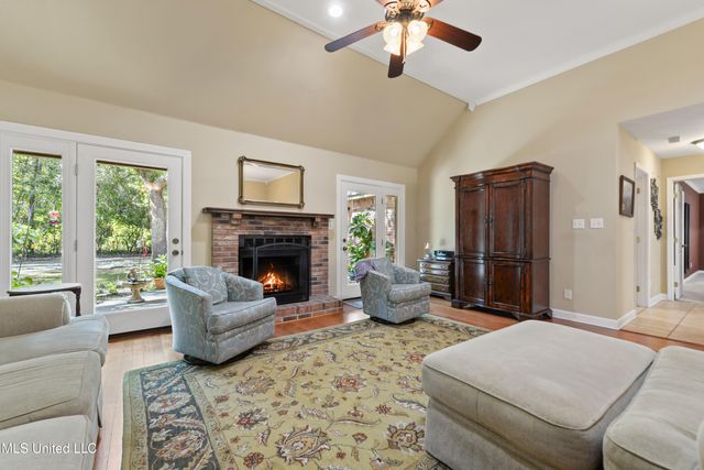 2724 Robert Hiram Drive, Gautier, MS 39553