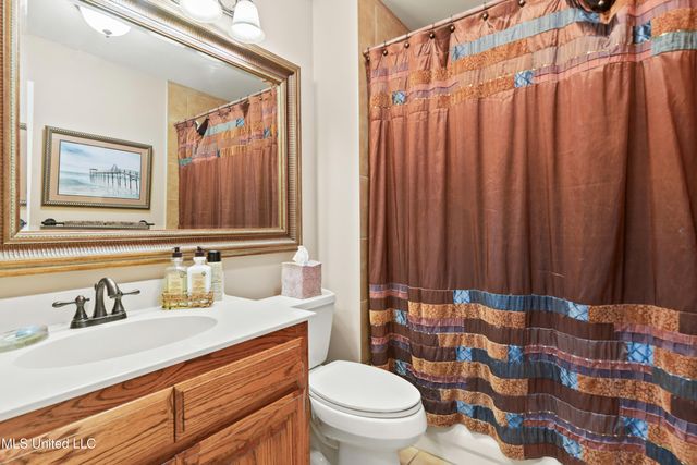 2724 Robert Hiram Drive, Gautier, MS 39553