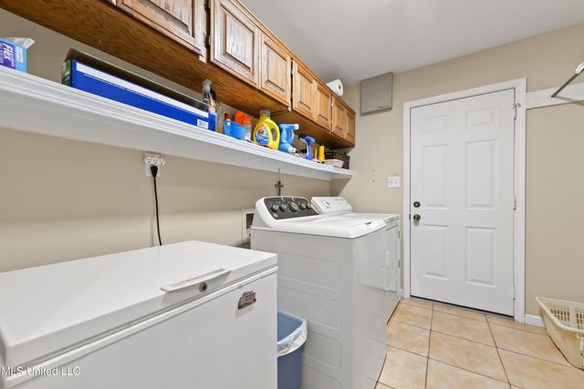 2724 Robert Hiram Drive, Gautier, MS 39553