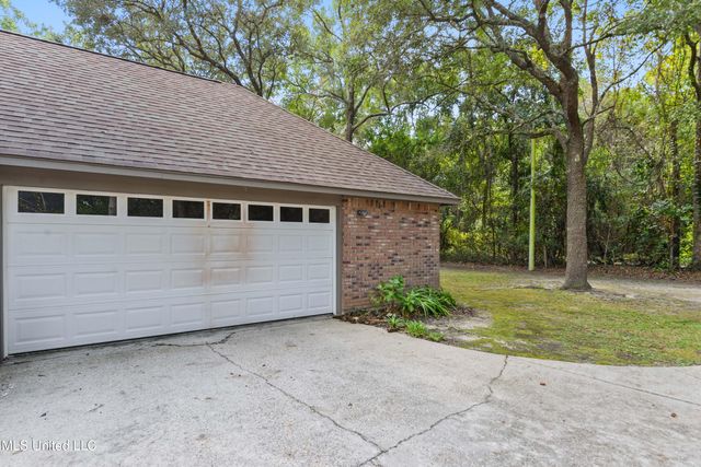 2724 Robert Hiram Drive, Gautier, MS 39553