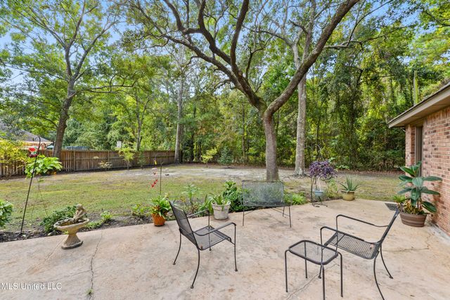 2724 Robert Hiram Drive, Gautier, MS 39553