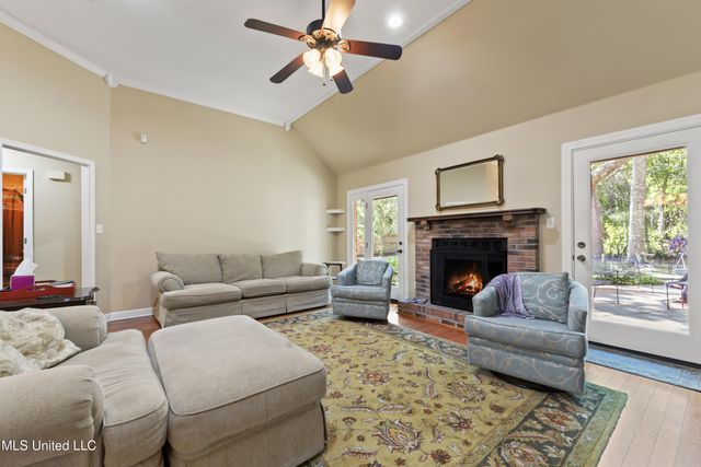 2724 Robert Hiram Drive, Gautier, MS 39553