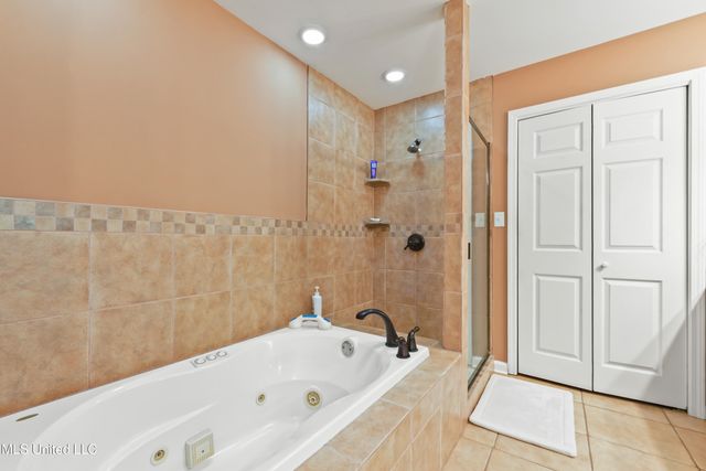 2724 Robert Hiram Drive, Gautier, MS 39553