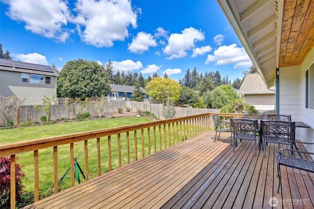 1148 Central Drive, Camano Island, WA 98282