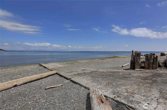 1148 Central Drive, Camano Island, WA 98282