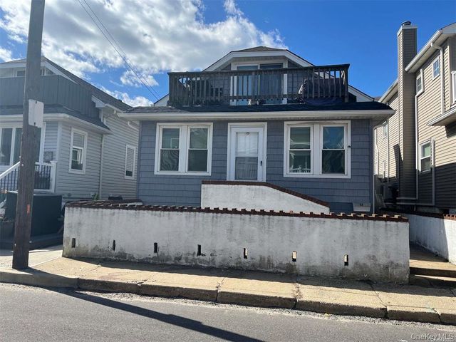 17 Louisiana Street Upper, Long Beach, NY 11561