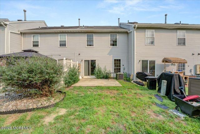 101 Joan Court, Jackson, NJ 08527