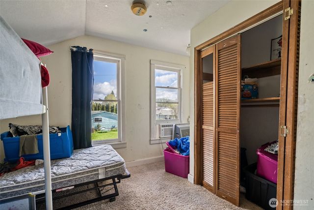 601 S 2nd Street, Toledo, WA 98591