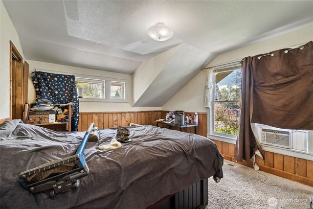 601 S 2nd Street, Toledo, WA 98591