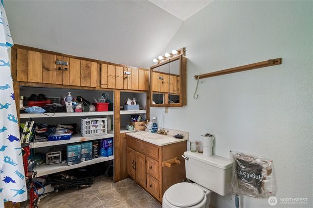 601 S 2nd Street, Toledo, WA 98591
