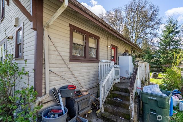 601 S 2nd Street, Toledo, WA 98591