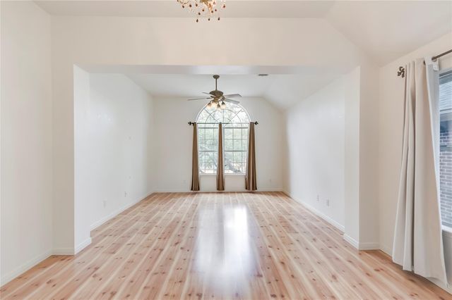 1901 Springwater DR, Round Rock, TX 78681