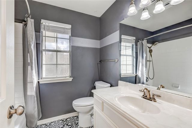 1901 Springwater DR, Round Rock, TX 78681