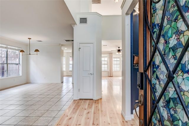 1901 Springwater DR, Round Rock, TX 78681