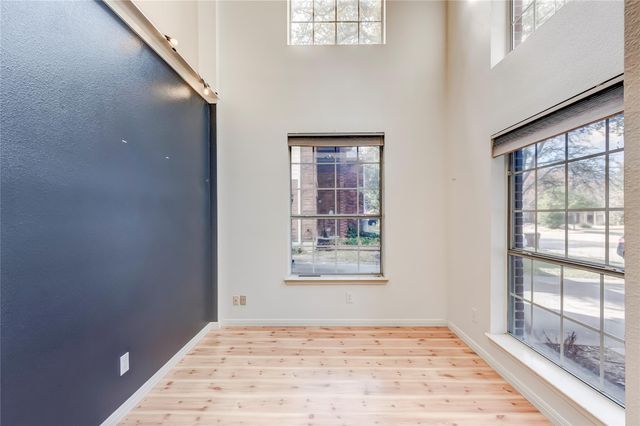 1901 Springwater DR, Round Rock, TX 78681