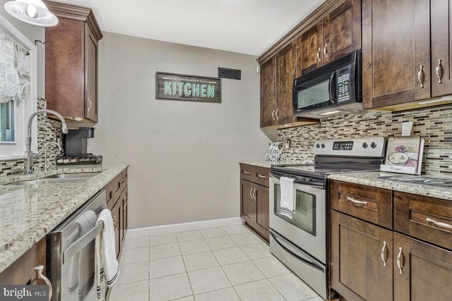 12128 LONG WOLF LN, Lusby, MD 20657