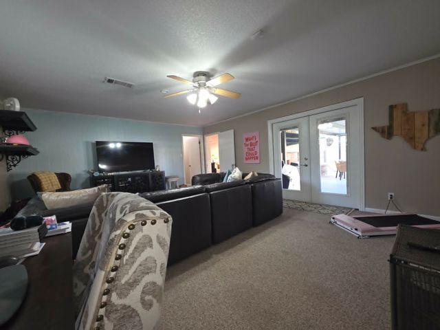 901 Hillandale Street, Mexia, TX 76667