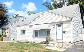331 S Chocolay Avenue, Clawson, MI 48017