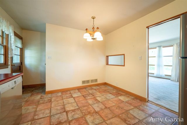 3530 11 Mile Road, Rockford, MI 49341