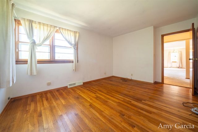 3530 11 Mile Road, Rockford, MI 49341
