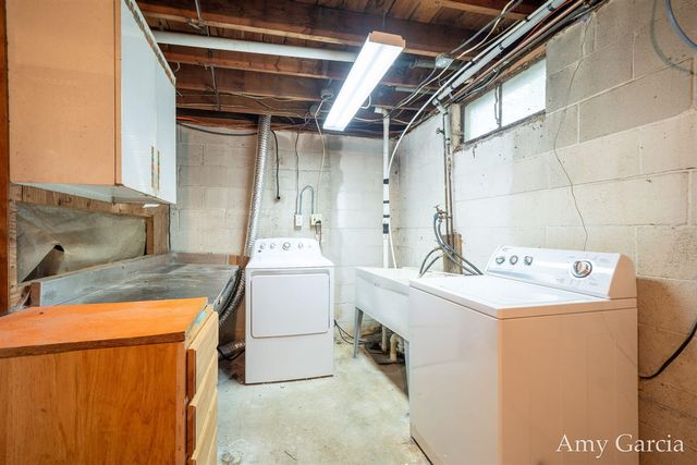 3530 11 Mile Road, Rockford, MI 49341