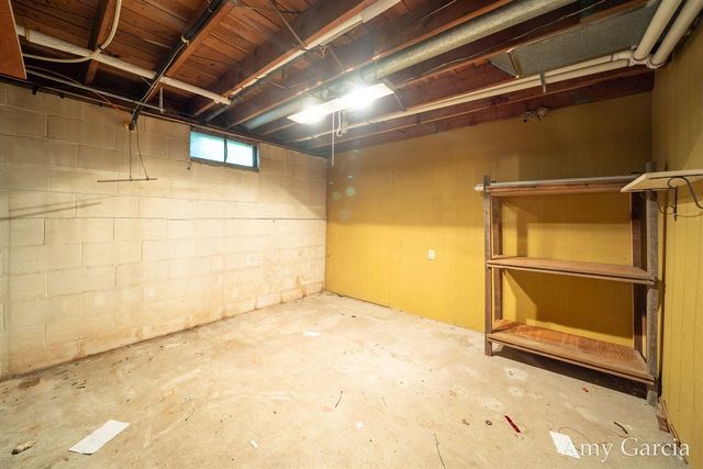 3530 11 Mile Road, Rockford, MI 49341