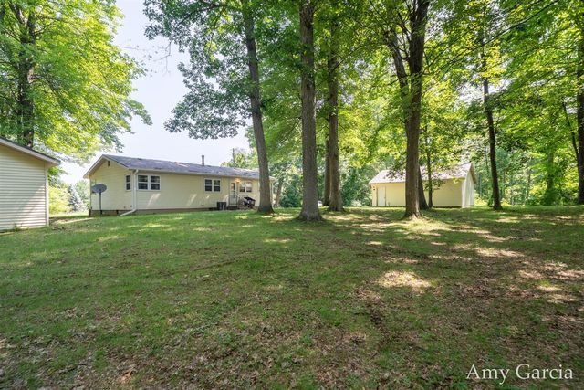 3530 11 Mile Road, Rockford, MI 49341